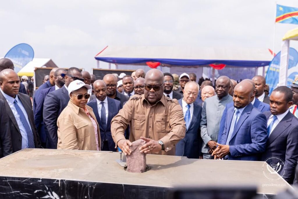 Kinshasa : Tshisekedi lance deux mégaprojets pour industrialiser la capitale et renforcer l’offre sanitaire